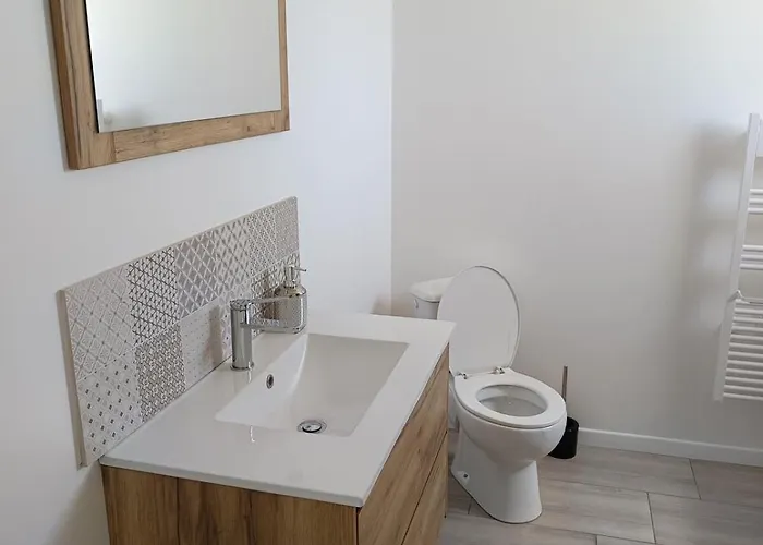 Chez Elise Et Margot